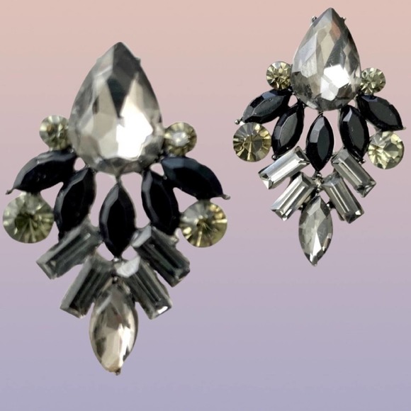 SOLD Rhinestone Smoky Gray Black Vintage Earrings Pierced Gothic Dark Academia - Picture 2 of 6